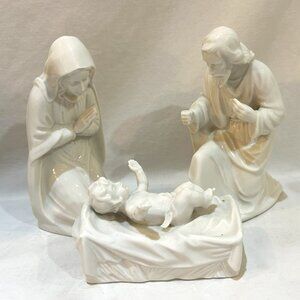 Vintage DRESDEN Germany White Porcelain 3-Piece NATIVITY Set Mary Joseph Jesus